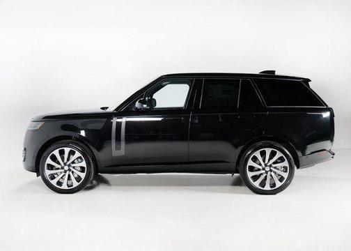 2025 Land Rover Range Rover P530 SE