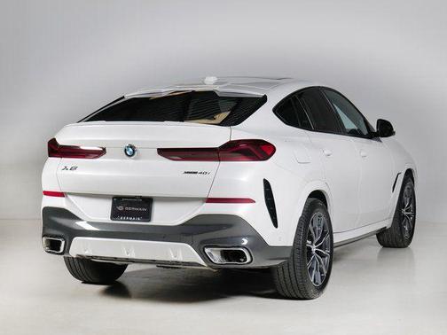 Mineral White Metallic 2024 BMW X6 xDrive40i