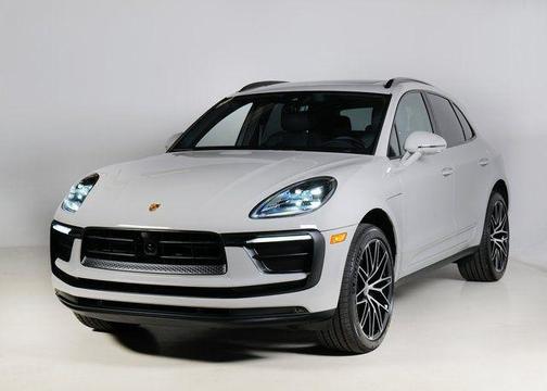 2023 Porsche Macan Base
