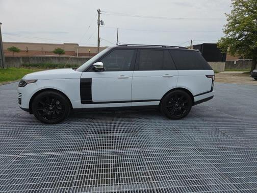 Yulong White 2019 Land Rover Range Rover 3.0L V6 Supercharged HSE