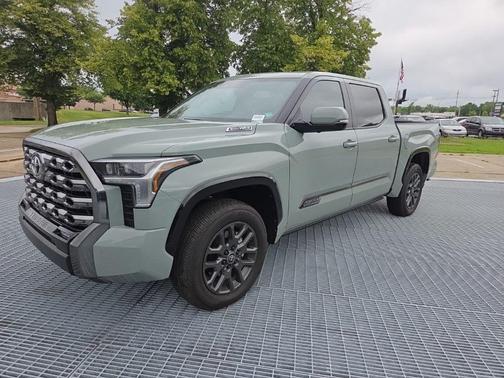 Lunar 2025 Toyota Tundra Hybrid Platinum