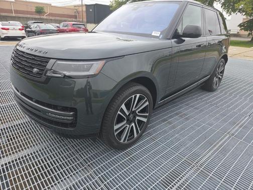 Green Metallic 2023 Land Rover Range Rover P530 SE