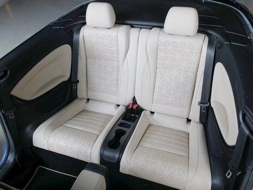 Sky 2017 Buick Cascada Premium