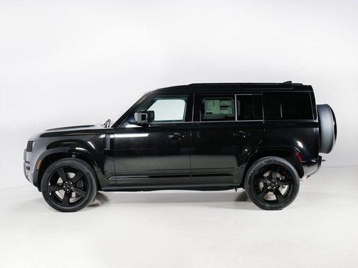 Santorini Black 2026 Land Rover Defender P400 X-Dynamic SE