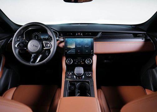 2025 Jaguar F-PACE P250 R-Dynamic S