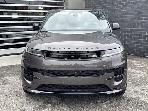 Charente Grey 2026 Land Rover Range Rover Sport P400 Dynamic SE