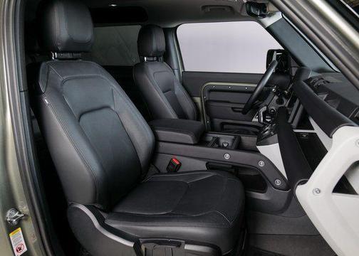 2024 Land Rover Defender P300 S