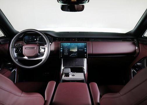 2025 Land Rover Range Rover P530 SE