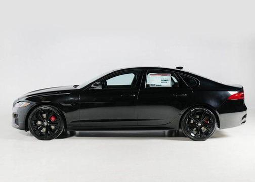 2024 Jaguar XF R-Dynamic SE