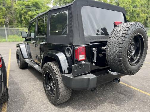 2016 Jeep Wrangler Unlimited Sahara