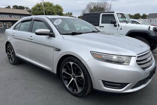 2015 Ford Taurus SEL