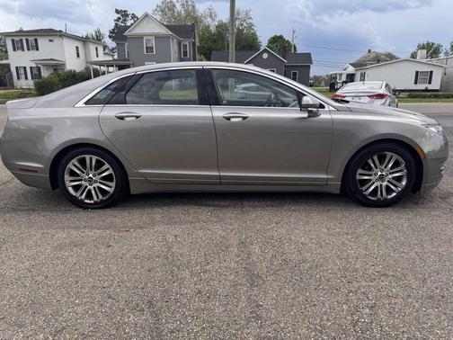 Gray 2016 Lincoln MKZ Base