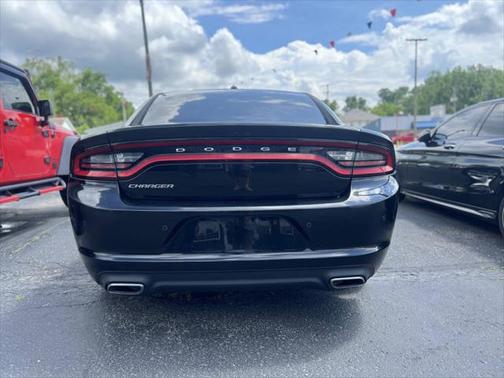 2016 Dodge Charger SE