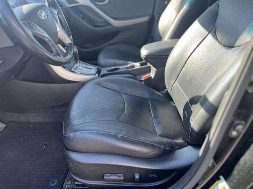 2013 Hyundai ELANTRA Limited