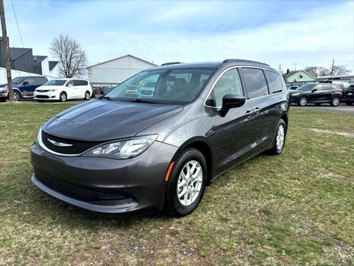 2021 Chrysler Voyager LXI
