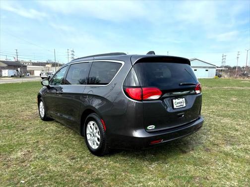 2021 Chrysler Voyager LXI
