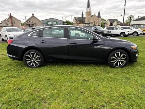 2022 Chevrolet Malibu FWD RS