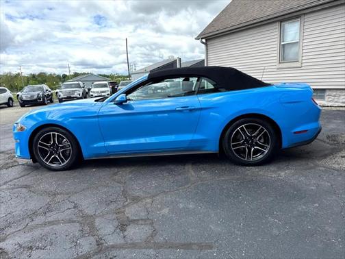 2022 Ford Mustang EcoBoost