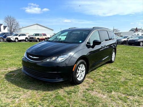 2020 Chrysler Voyager LXI