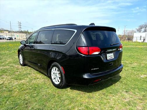 2020 Chrysler Voyager LXI