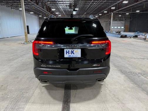 2021 GMC Acadia AT4