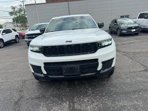 2022 Jeep Grand Cherokee L Laredo