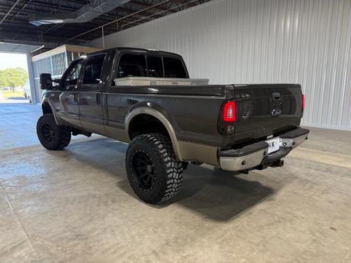 2005 Ford F-250 Lariat