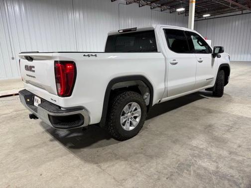 2024 GMC Sierra 1500 SLE