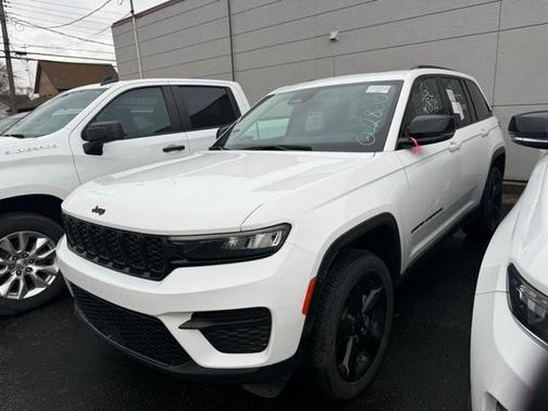 2023 Jeep Grand Cherokee Altitude
