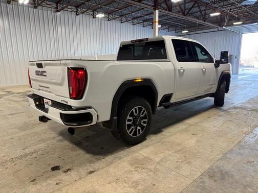2023 GMC Sierra 2500 AT4