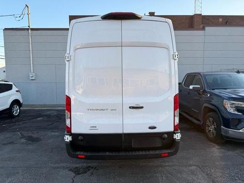 2022 Ford Transit-350 Base