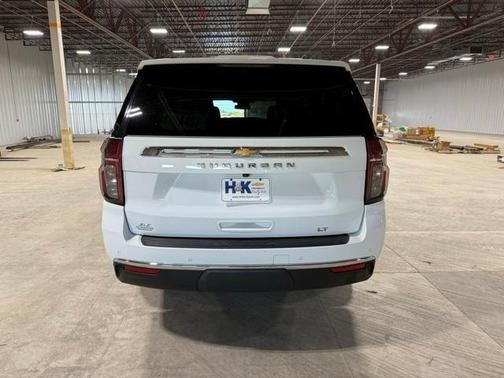 2023 Chevrolet Suburban LT