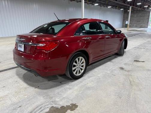 2013 Chrysler 200 Limited