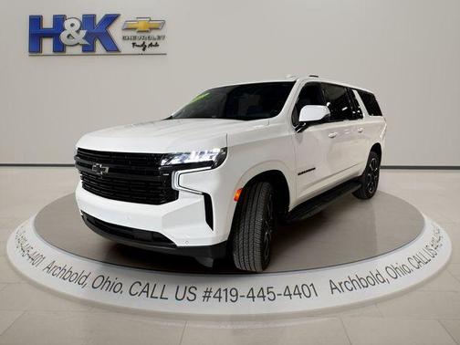 Summit White 2023 Chevrolet Suburban RST