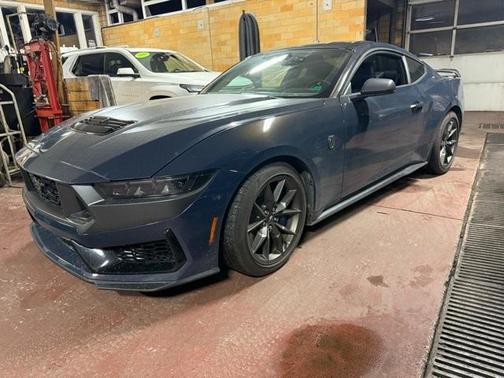 2024 Ford Mustang Dark Horse