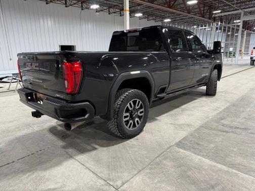 2022 GMC Sierra 2500 AT4