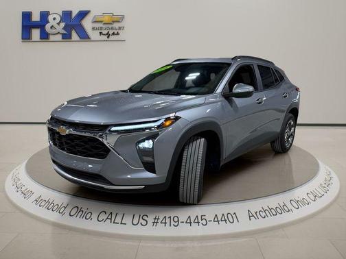 Sterling Gray Metallic 2026 Chevrolet Trax LT