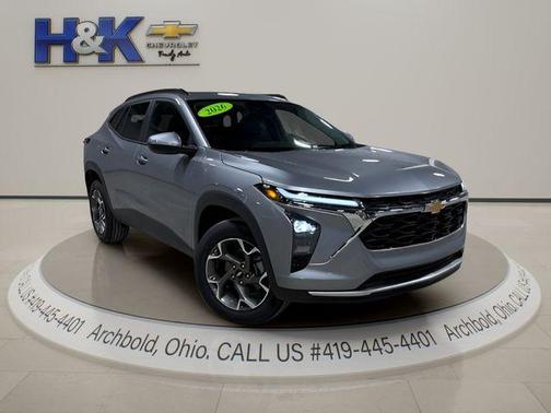 Sterling Gray Metallic 2026 Chevrolet Trax LT