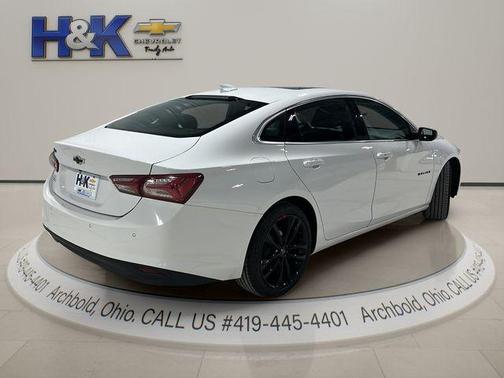 Summit White 2021 Chevrolet Malibu LT