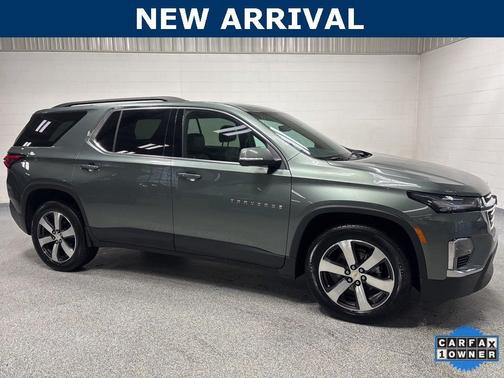 2023 Chevrolet Traverse LT Leather