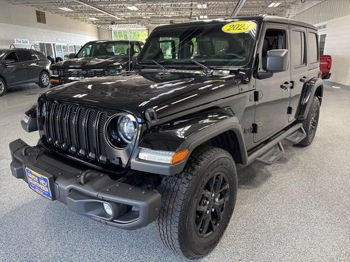 2023 Jeep Wrangler 4-Door Freedom 4x4