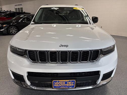 2023 Jeep Grand Cherokee L Laredo