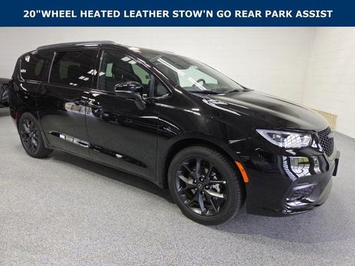 Diamond Black 2026 Chrysler Pacifica L