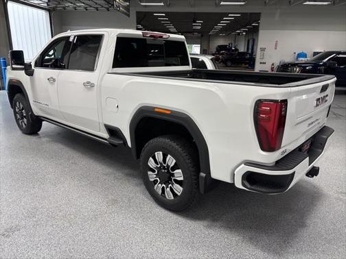 2024 GMC Sierra 2500 Denali