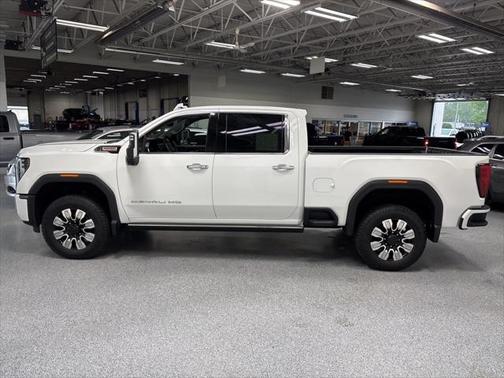 2024 GMC Sierra 2500 Denali