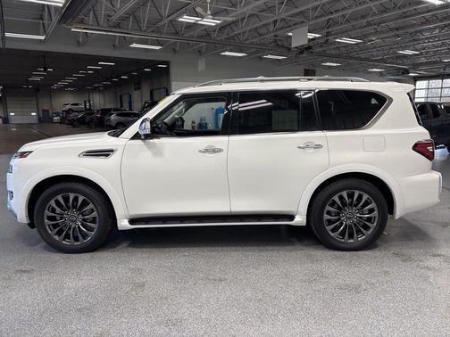 2024 Nissan Armada Platinum 4WD