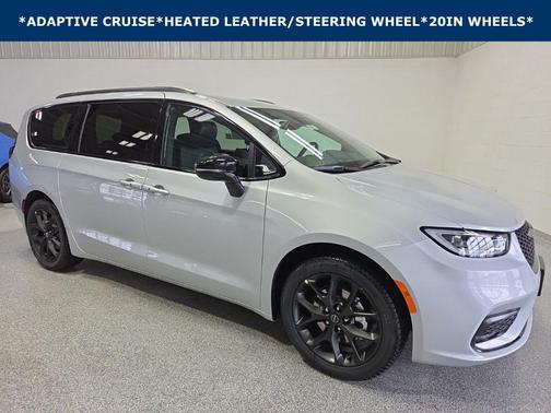 Silver Mist 2026 Chrysler Pacifica L