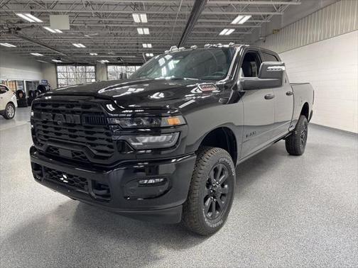 2025 RAM 2500 Big Horn Crew Cab 4x4 6'4' Box