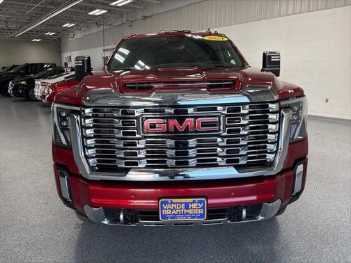 2024 GMC Sierra 2500 Denali