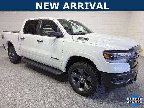 Bright White Clearcoat 2023 RAM 1500 Big Horn/Lone Star